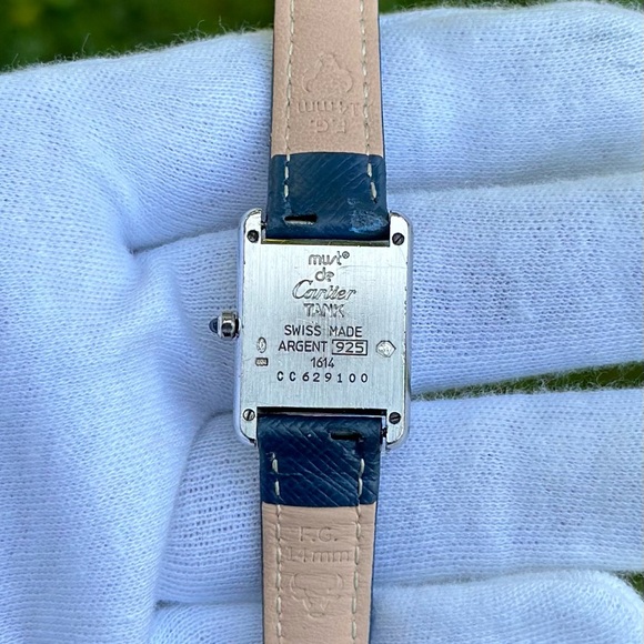 Cartier Tank Must De main image 4